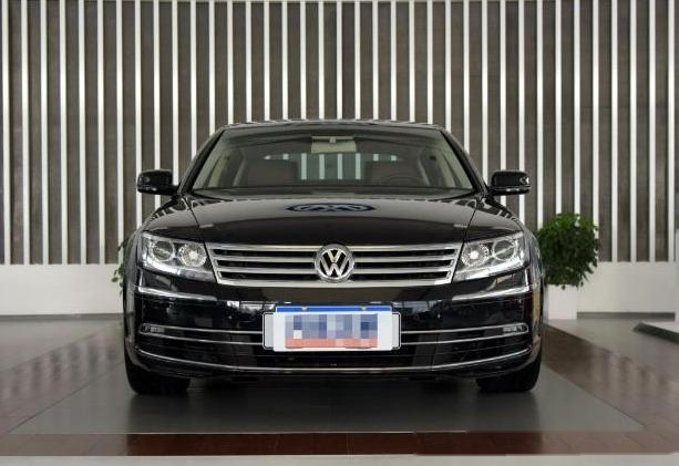 大众辉腾v6 tdi:低调简约设计难掩高贵气质,整体质感尽显奢华