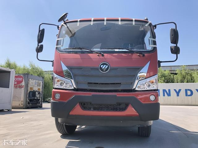 动力链可靠适合重载运输实拍北汽福田时代领航es5中卡