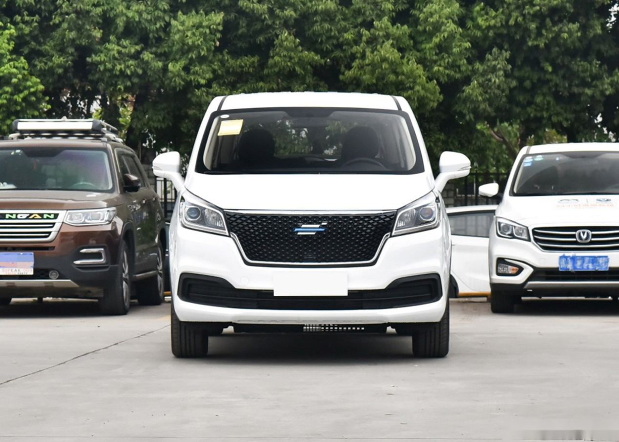 国产mpv新贵长安欧尚科尚更加时尚帅气798万起便宜