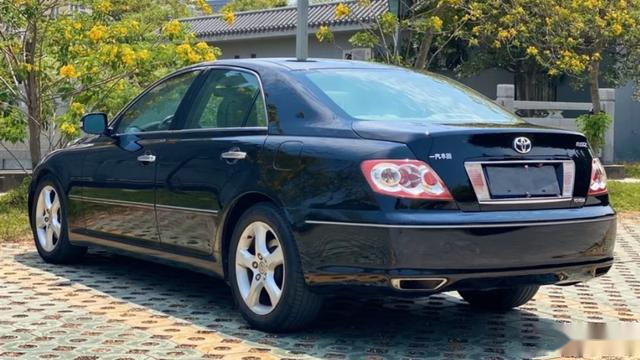 再遇锐志倾于颜值