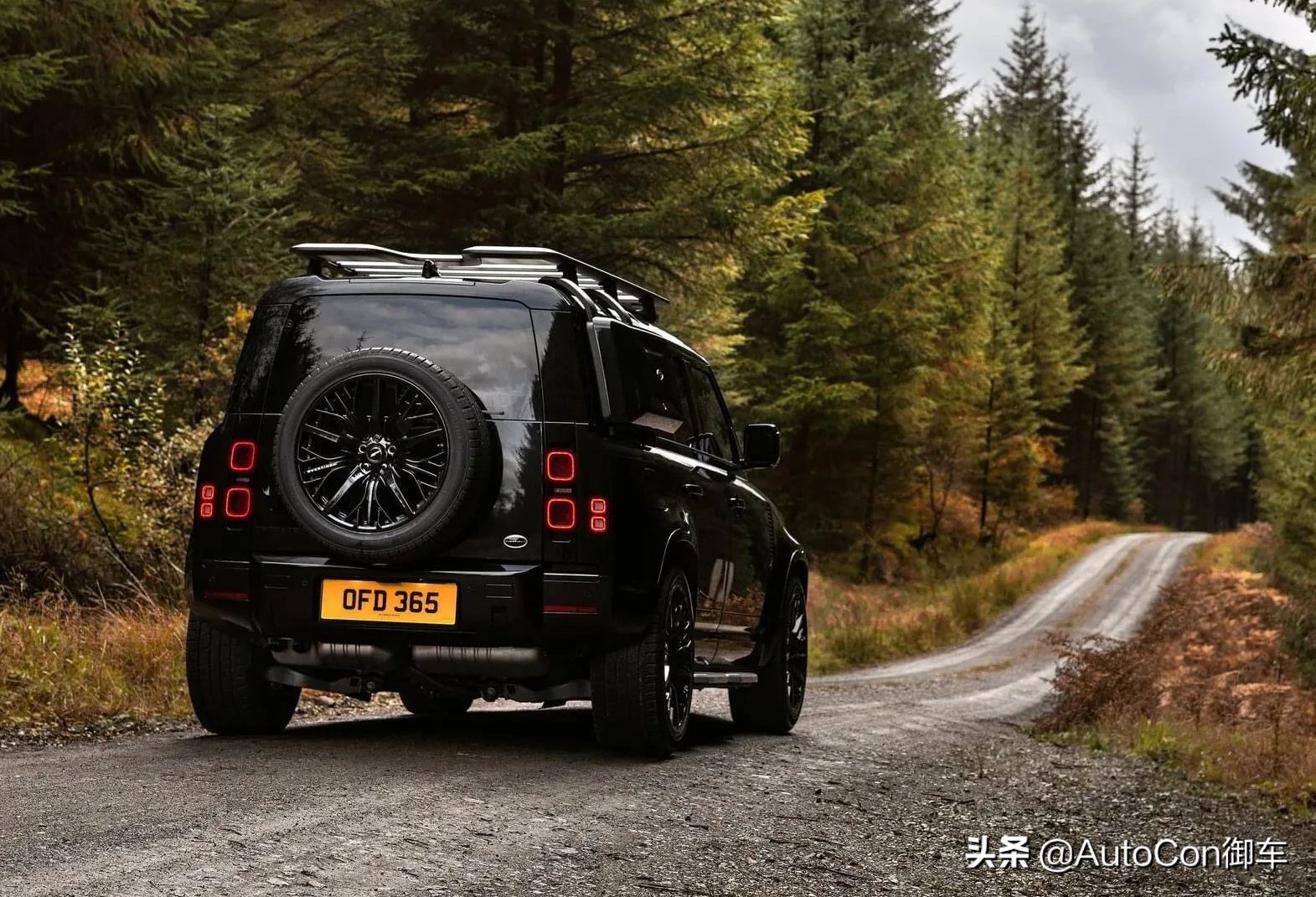 无"黑虎"不路虎:短小精干的新路虎卫士90强于110和130_易车