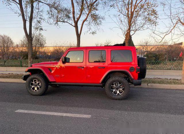 开完林肯mkc再花48万开jeep牧马人车主意味深长地说了感受