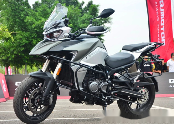 春风mt800最新路试谍照曝光……_易车