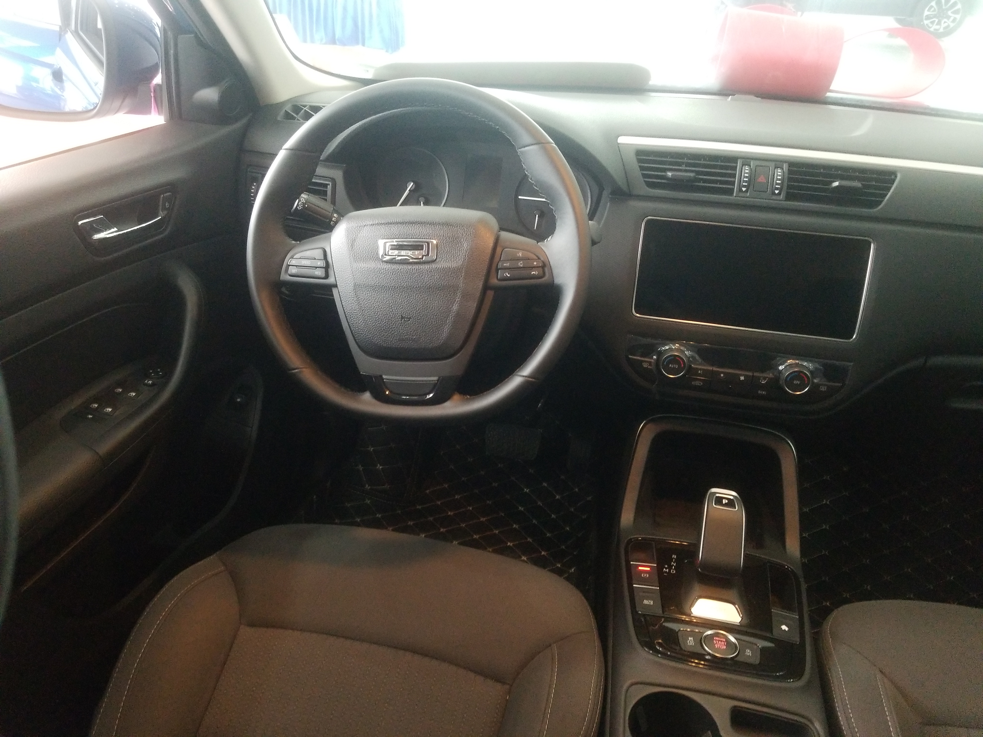 观致5s到店实拍,13.88万起,配胎压监测 斑马智行车机