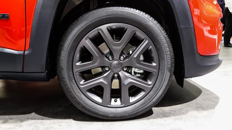 自由侠外观-轮胎-定速巡航-易车