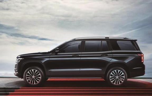 最贵的国产suv丐版698万车友一打开引擎盖你就秒懂了