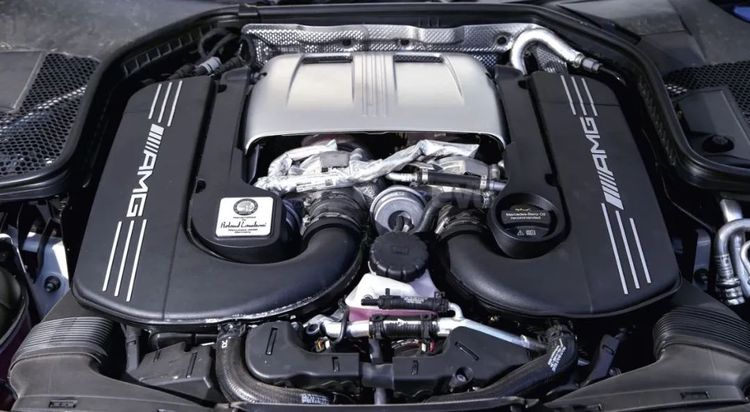 c63轿跑和它的m177