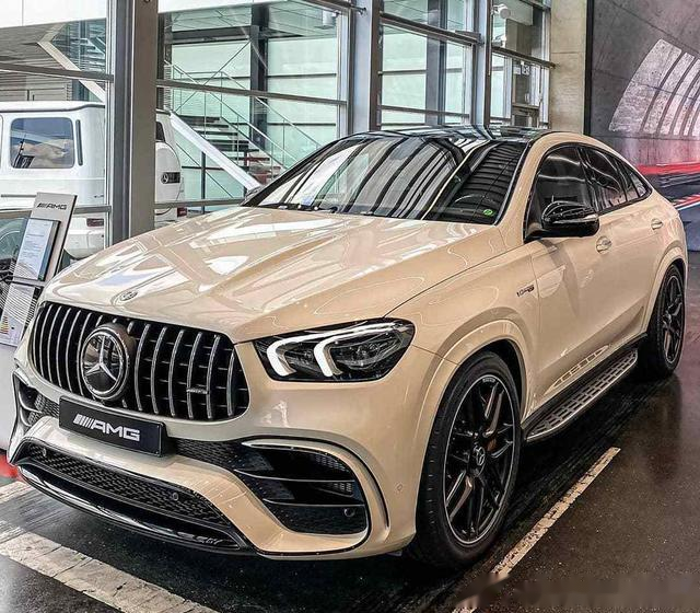 全新奔驰amg-gle-63s轿跑实拍,百公里加速3.8秒_易车