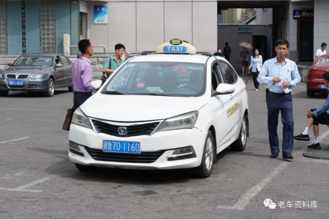 街拍朝鲜2019年朝鲜大街上都是些什么车