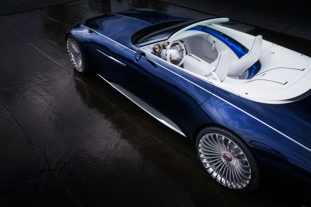 豪华杰作梅赛德斯迈巴赫6为你的尊贵身份加分