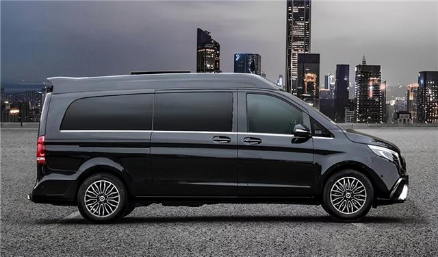 金冠奔驰v260l高顶无隔断 外表沉稳,内心炽热