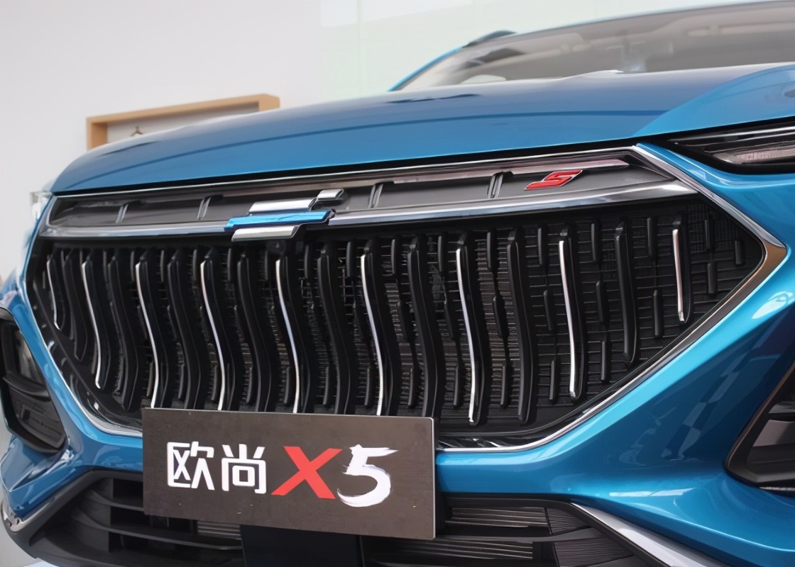 2021款长安欧尚x5到店浩宇蓝涂装很大气15t动力足