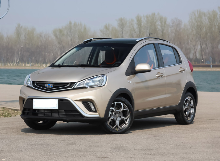 堪称最便宜的suv!配全景天窗,带双液晶屏,顶配车型不到6万_易车