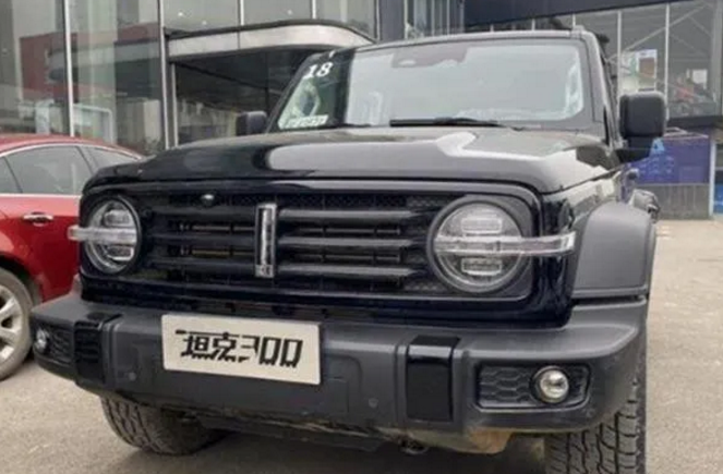 长城坦克300到店实拍看到新车后网友这才是黑武士