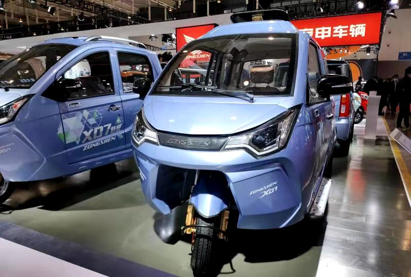 在这次参展的数千电动车产品中,一款名为款bev-xdv特威皮卡锂电车吸引