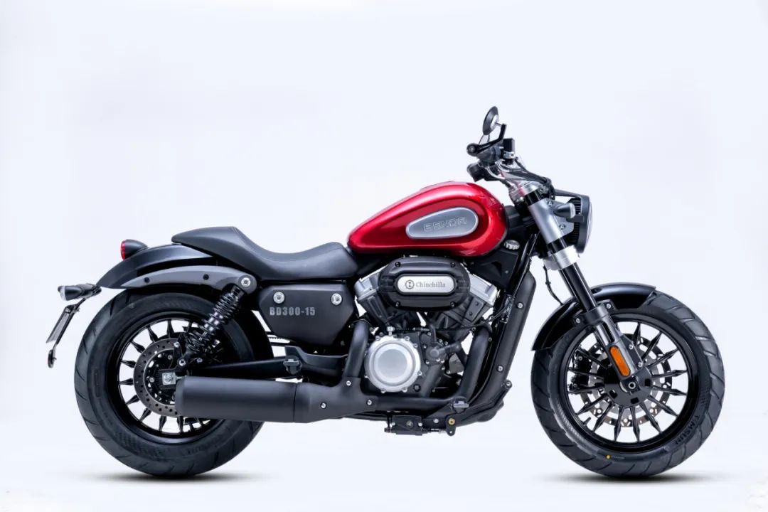 金吉拉300怎么样适合老年人短途摩旅吗