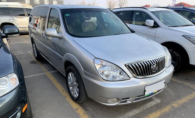 老款别克gl8外观老气配置低为啥在二手车市场能受欢迎