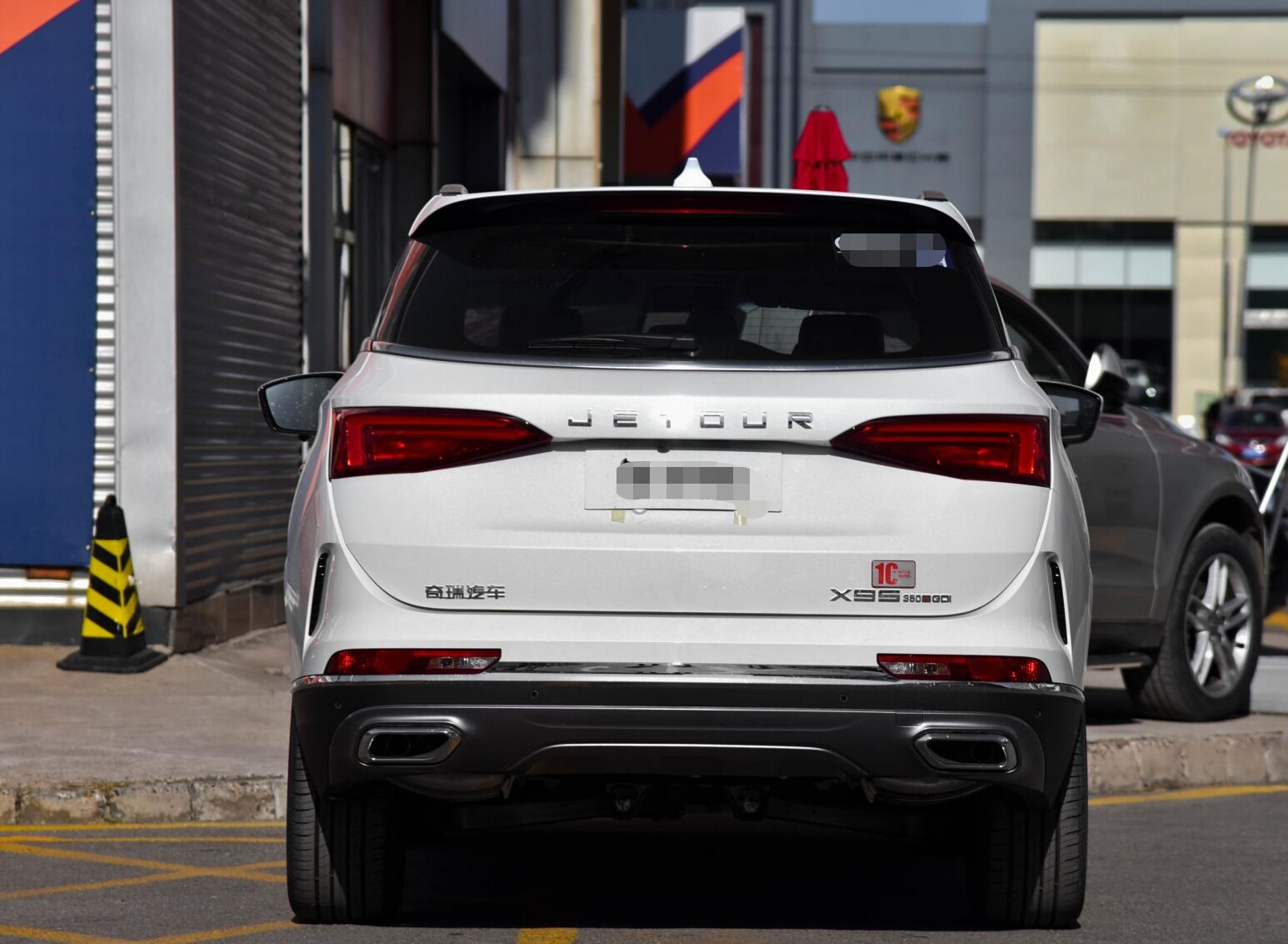 新款奇瑞捷途x95售999万16t油耗仅8升空间与h9看齐