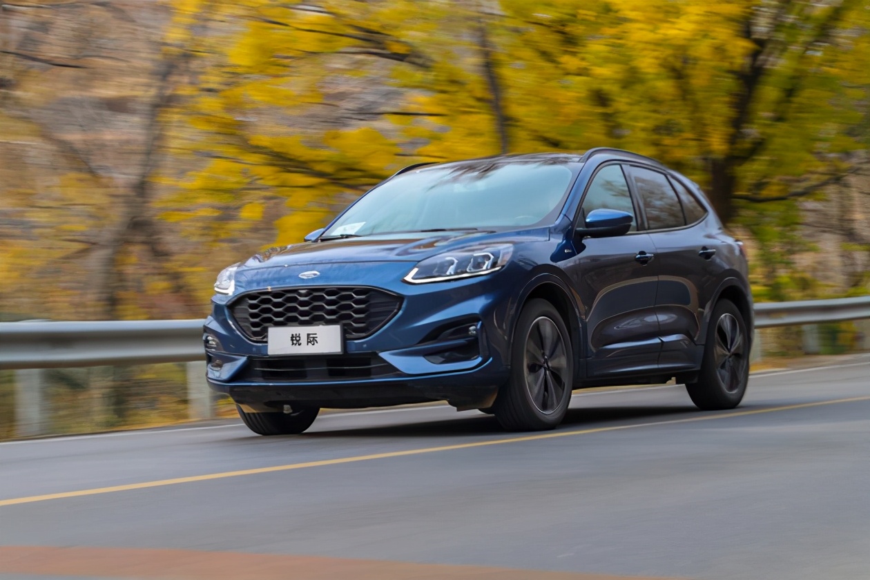 城市新中产绕不过去的性能suv福特锐际