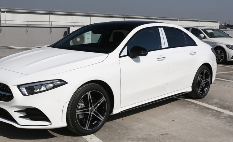 奔驰a级轿车跌破15万9秒破百真香