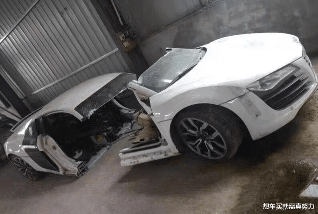 花10万买辆奥迪r82012款的切割车小伙坦言运回家收藏