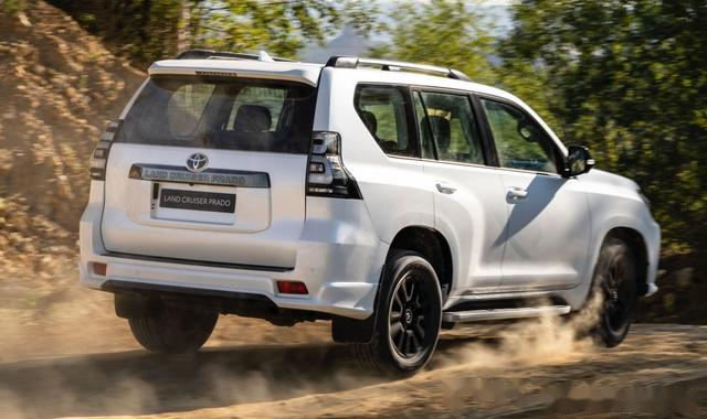 全新丰田普拉多亮相!搭载2.5l 四驱,外观更加炫酷,或24万起!_易车