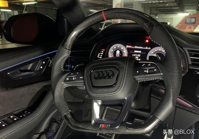 奥迪q8内饰_备胎_轮毂