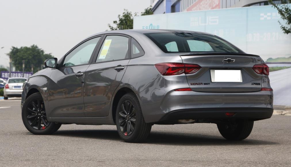 体验雪佛兰科鲁泽本想认真吐槽看到售价真香