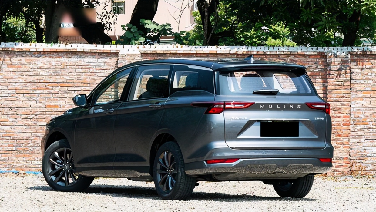 惊不惊喜意不意外五菱凯捷四座版售价1298万起