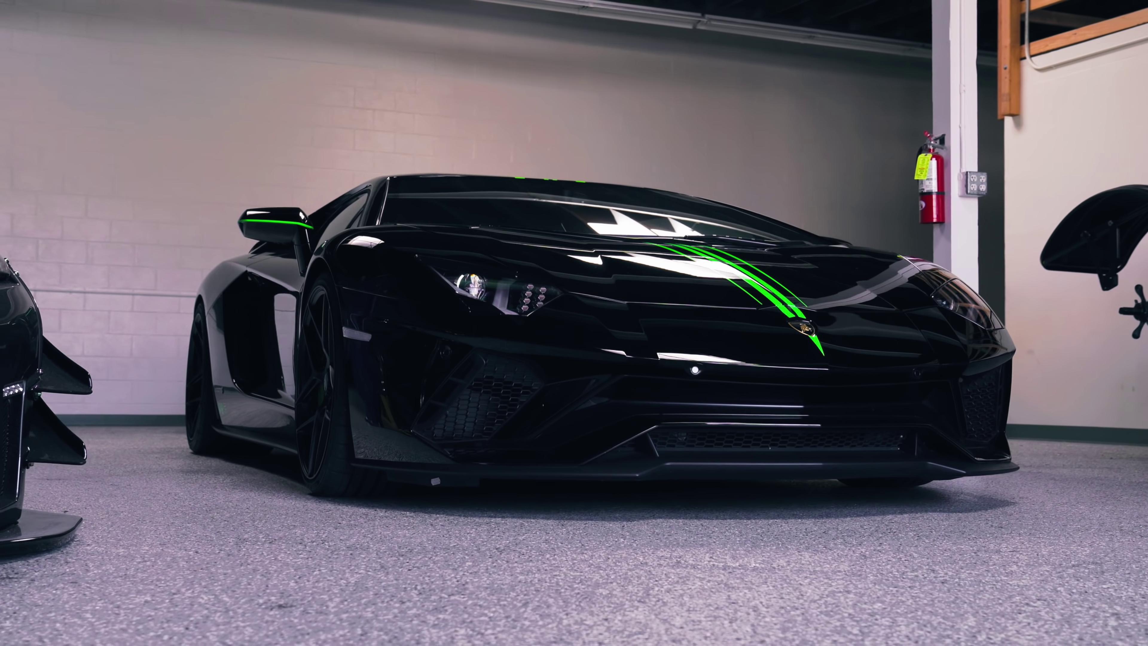 霸气值飙升 实拍改装版兰博基尼aventador s