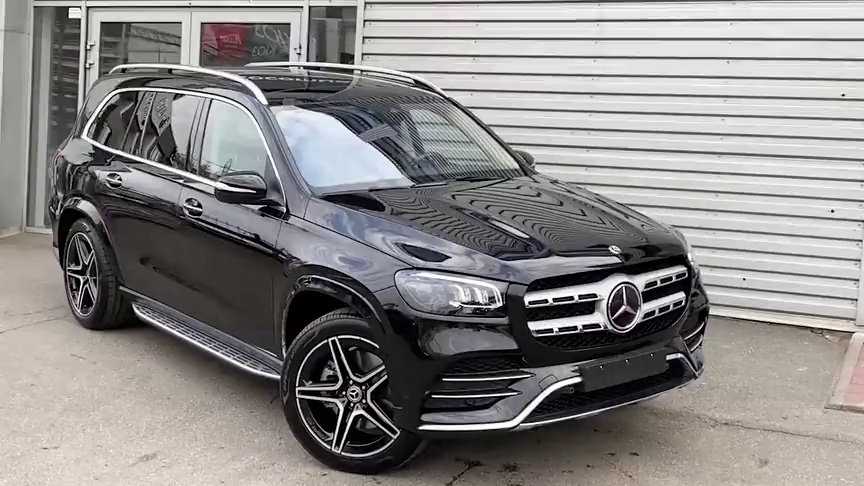 高清实拍2021款奔驰gls400柴油版,了解完配置,才知道有多帅气
