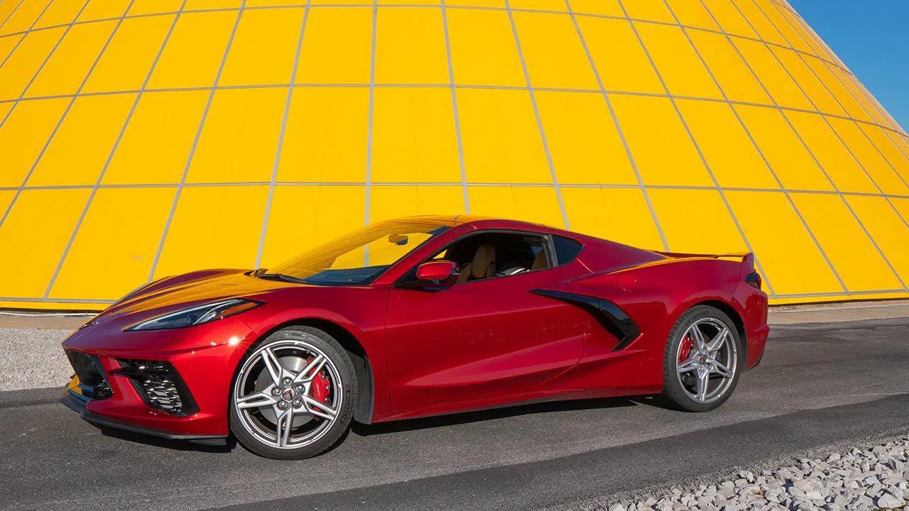 新款雪佛兰科尔维特c8 敞篷大v8 这车你爱了吗?_易车视频