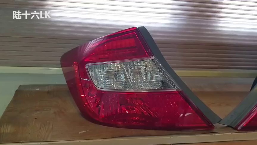 纯手工改装第9代思域尾灯,过程不难,成品很惊艳