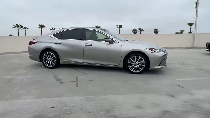 高清实拍2021款雷克萨斯es300h,太美了,买不买宝马5系自己看