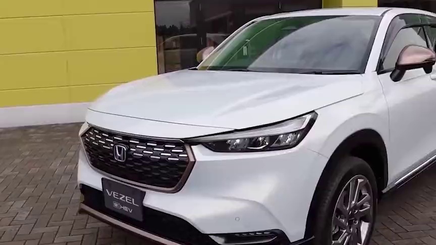 新车展示,实拍2021款本田缤智,太漂亮了,国产后买不买自己定