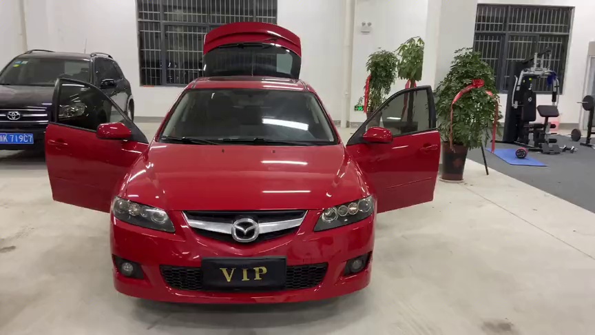 2009年纯进口2.3排量掀背式尾门经典款马自达六!