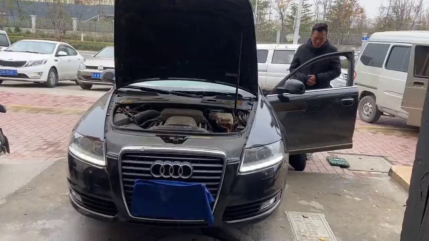 8萬買臺開了九年的奧迪a6老爺車,2.4v6發動機就是耐造!你喜歡嗎?