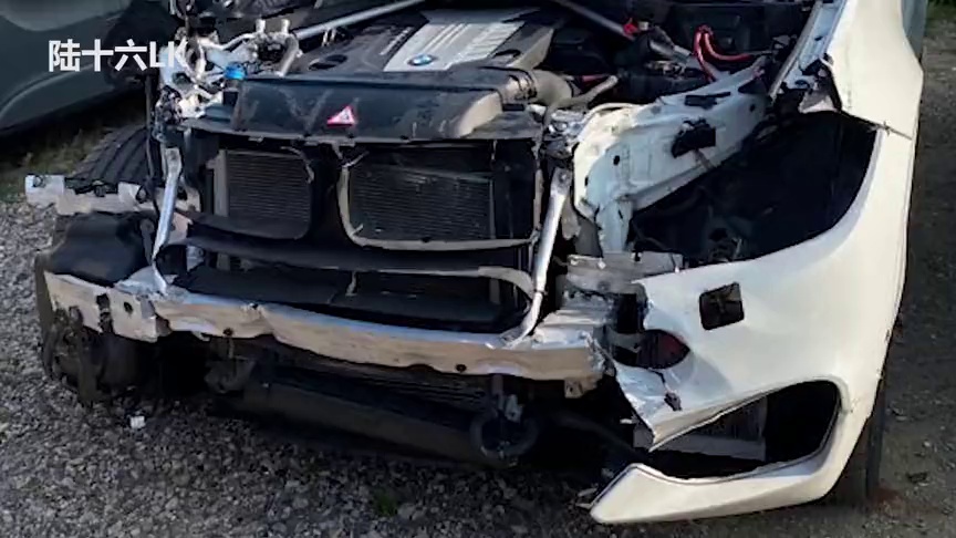 亚瑟大神维修宝马x6m,损伤不大却切割更换左侧纵梁,看着都心疼