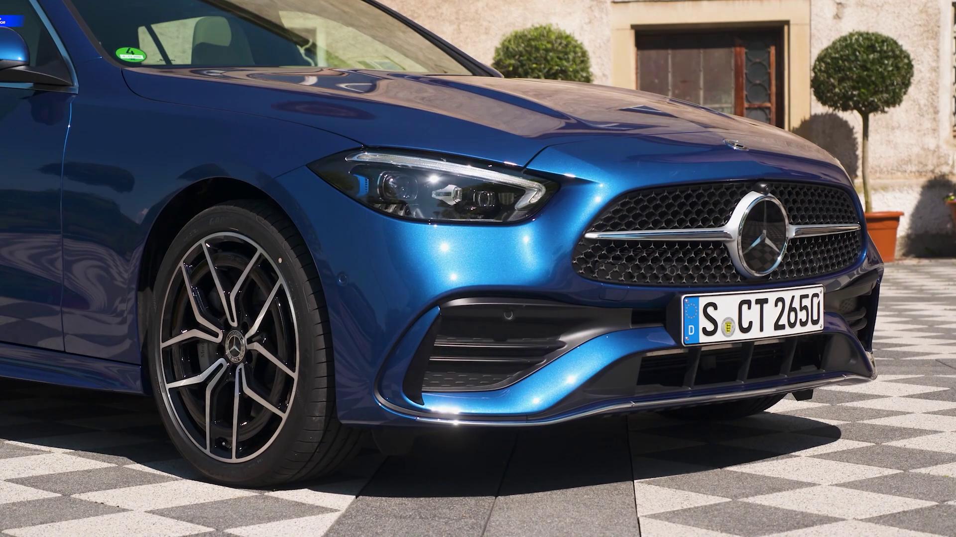 2022 梅赛德斯奔驰c级蓝色版发布,给人一直纯净而不失奢华的感觉