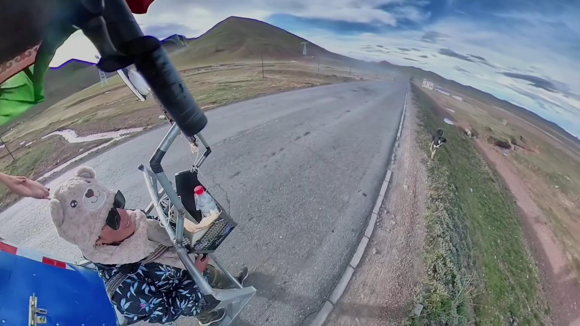 这个河南小伙太牛了,妹子晚上有口福了【王温暖徒步青藏线】