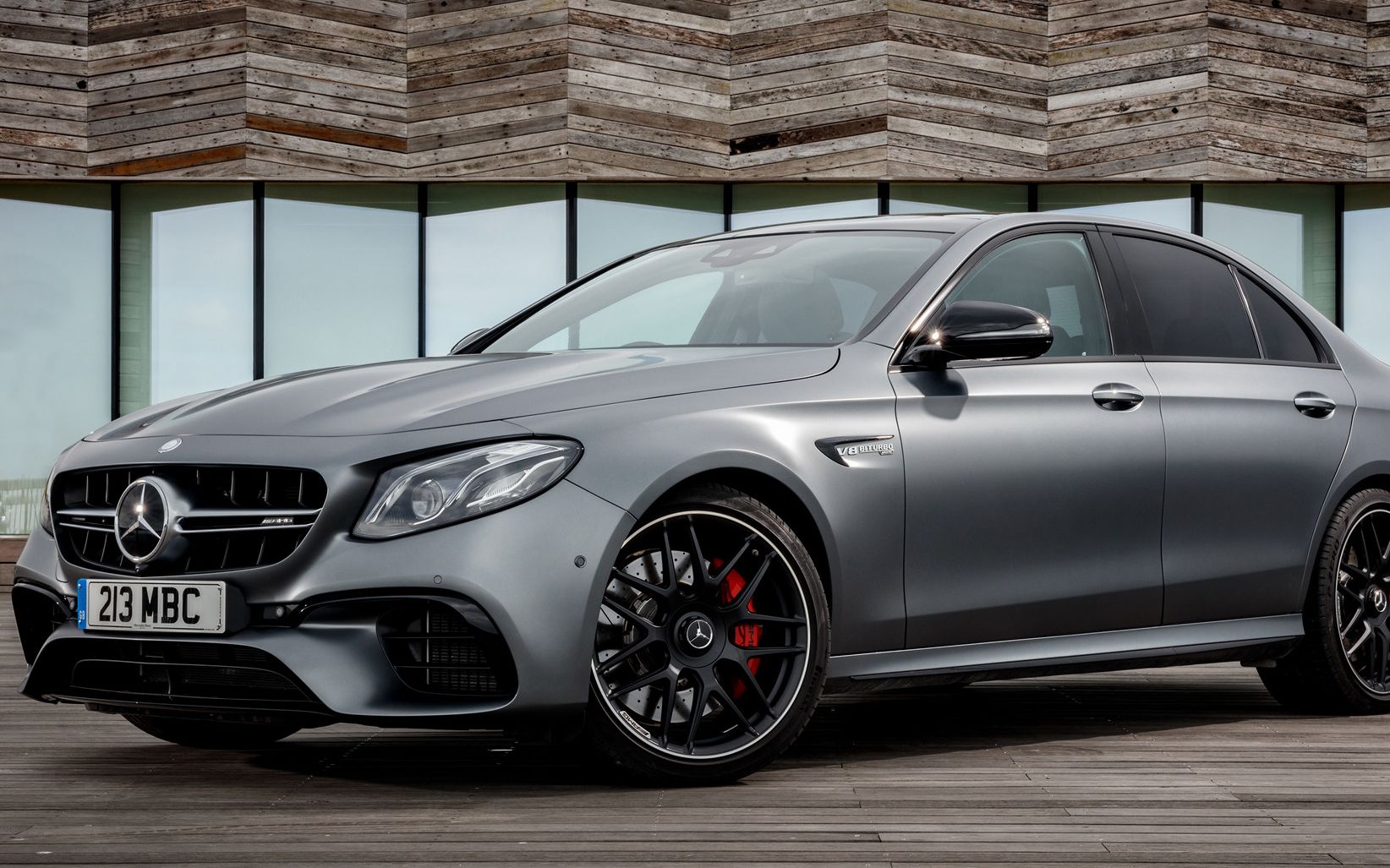 优雅外形,暴躁内心 mercedes amg e63s 零百加速