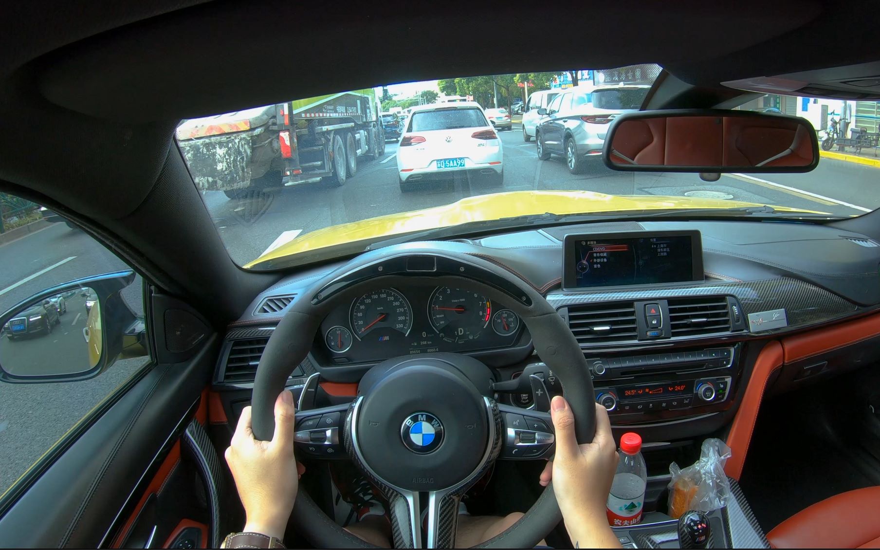 女司机开宝马m4酿大祸,酒后驾驶再敲警钟!