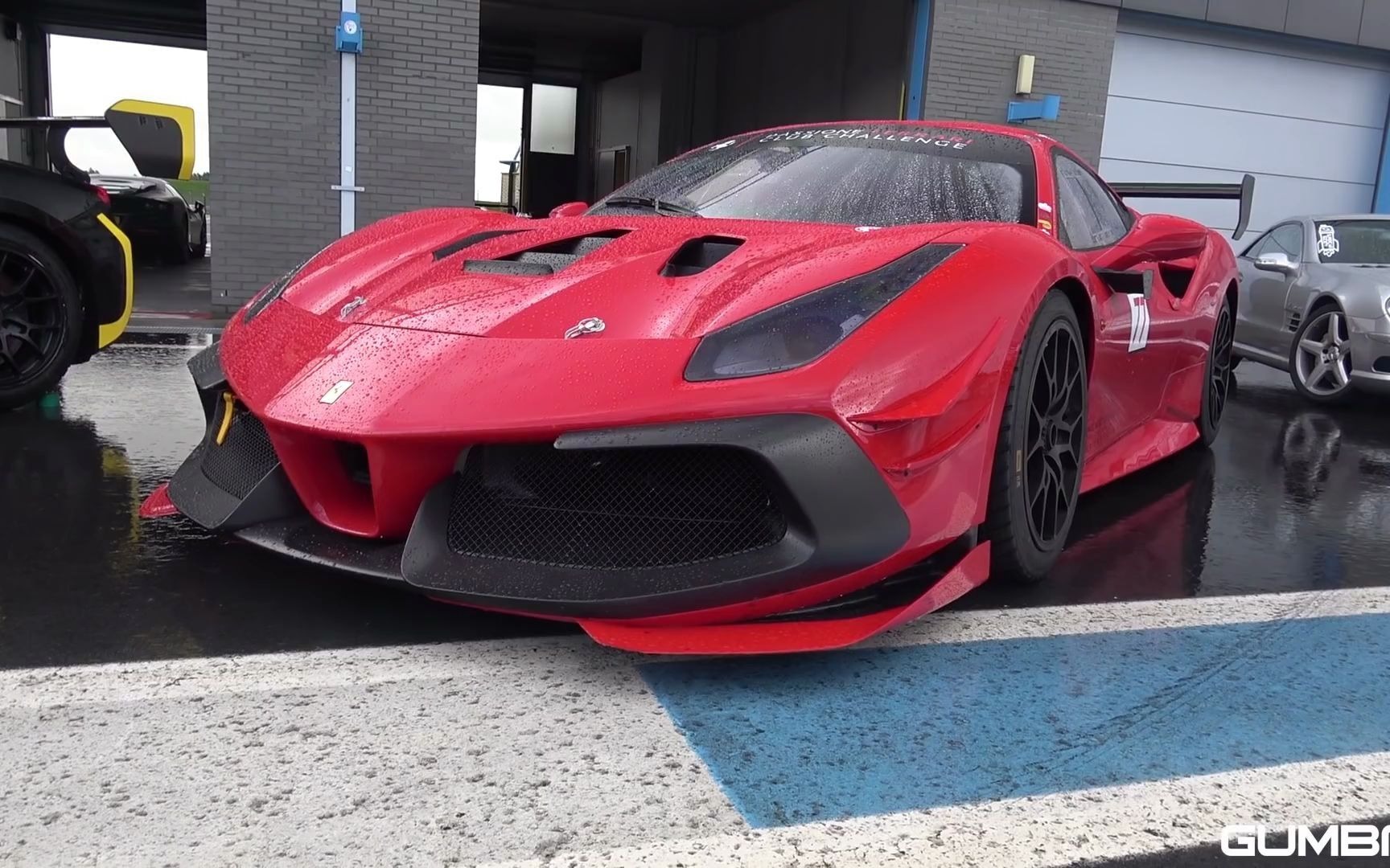 ferrari 488 challenge evo 炸裂声浪!