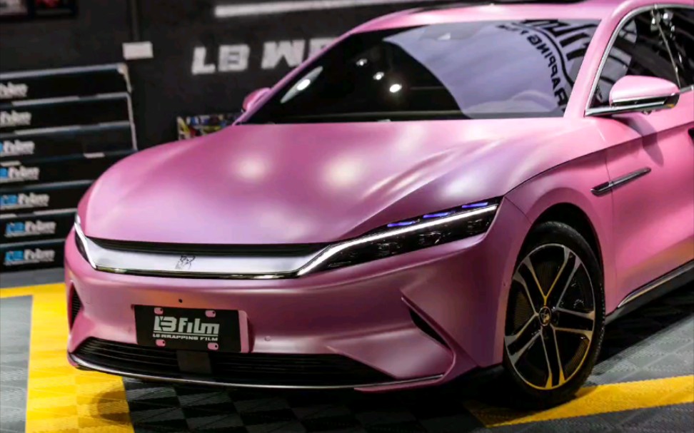 走过电动化和智能化中系车骄傲比亚迪汉率先驶入豪华新赛道