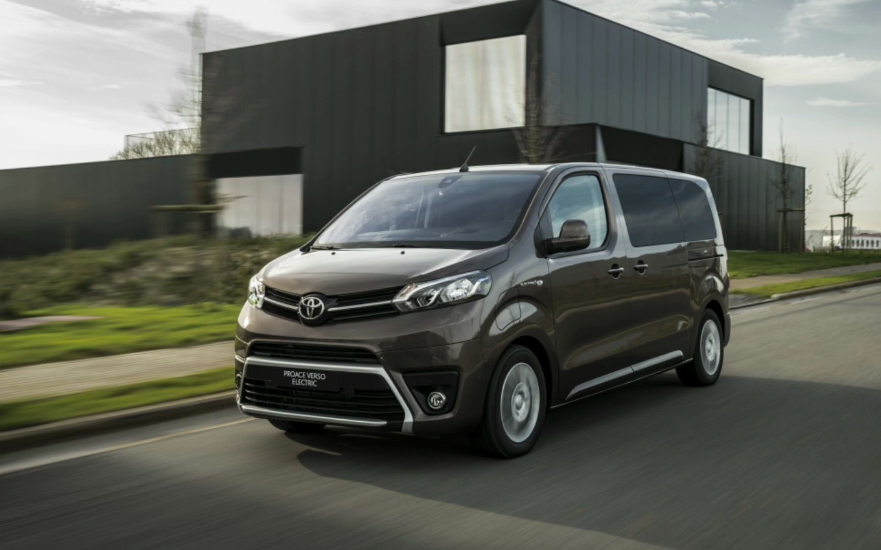 2021款丰田(toyota)proace verso_空间灵活度很棒