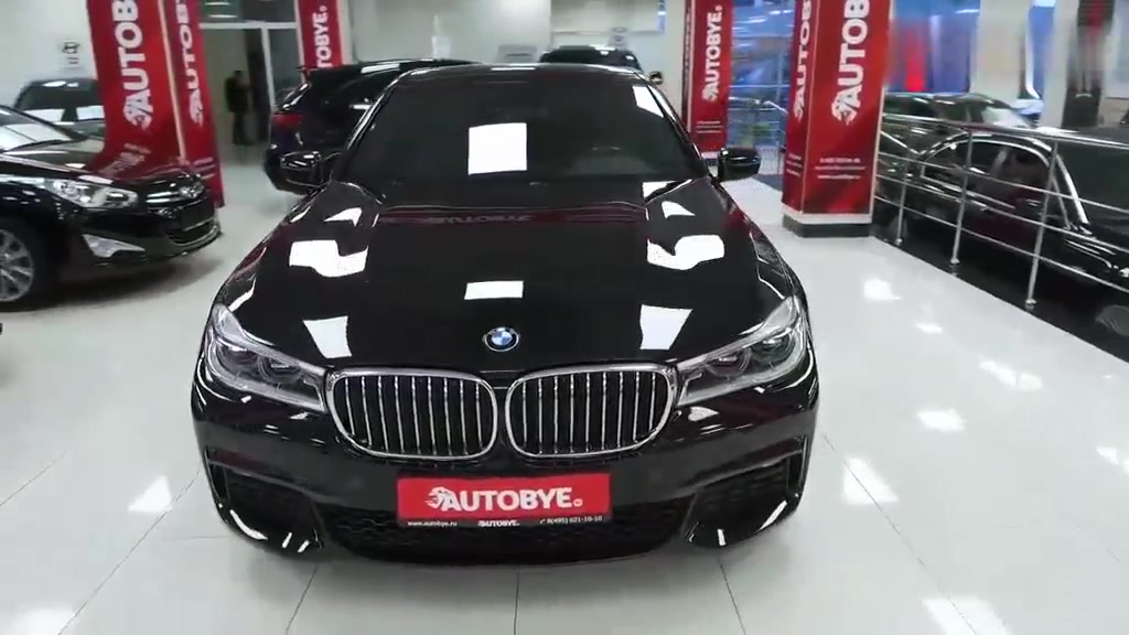 宝马7系展示欣赏,黑色独有一份霸气的气质