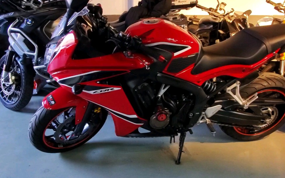 最值得入手的四缸公路仿赛 cbr650f