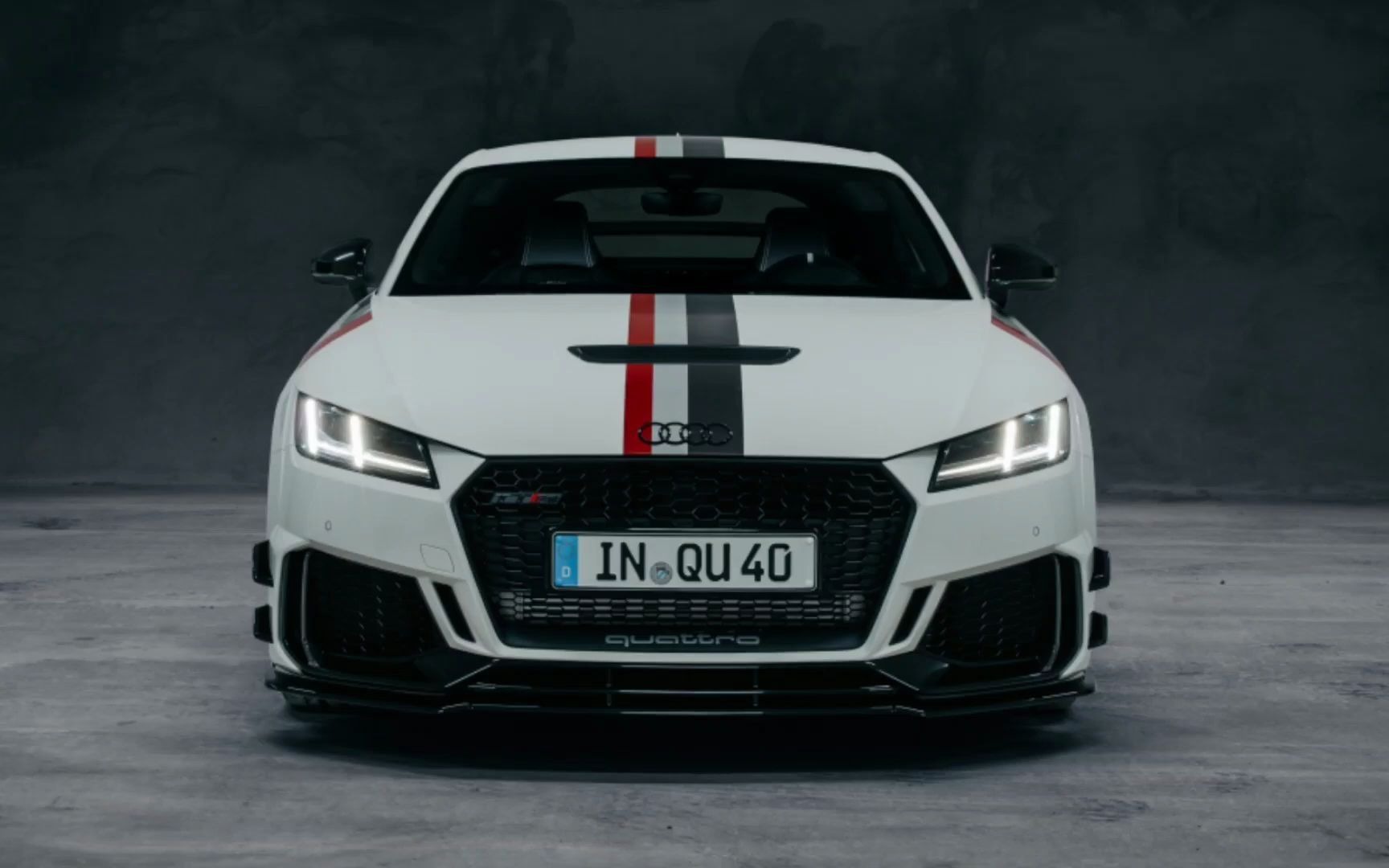 2021款奥迪(audi)tt rs 40周年quattro纪念版_向经典致敬
