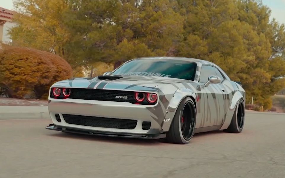 金属风涂装,宽体libertywalk 地狱猫!