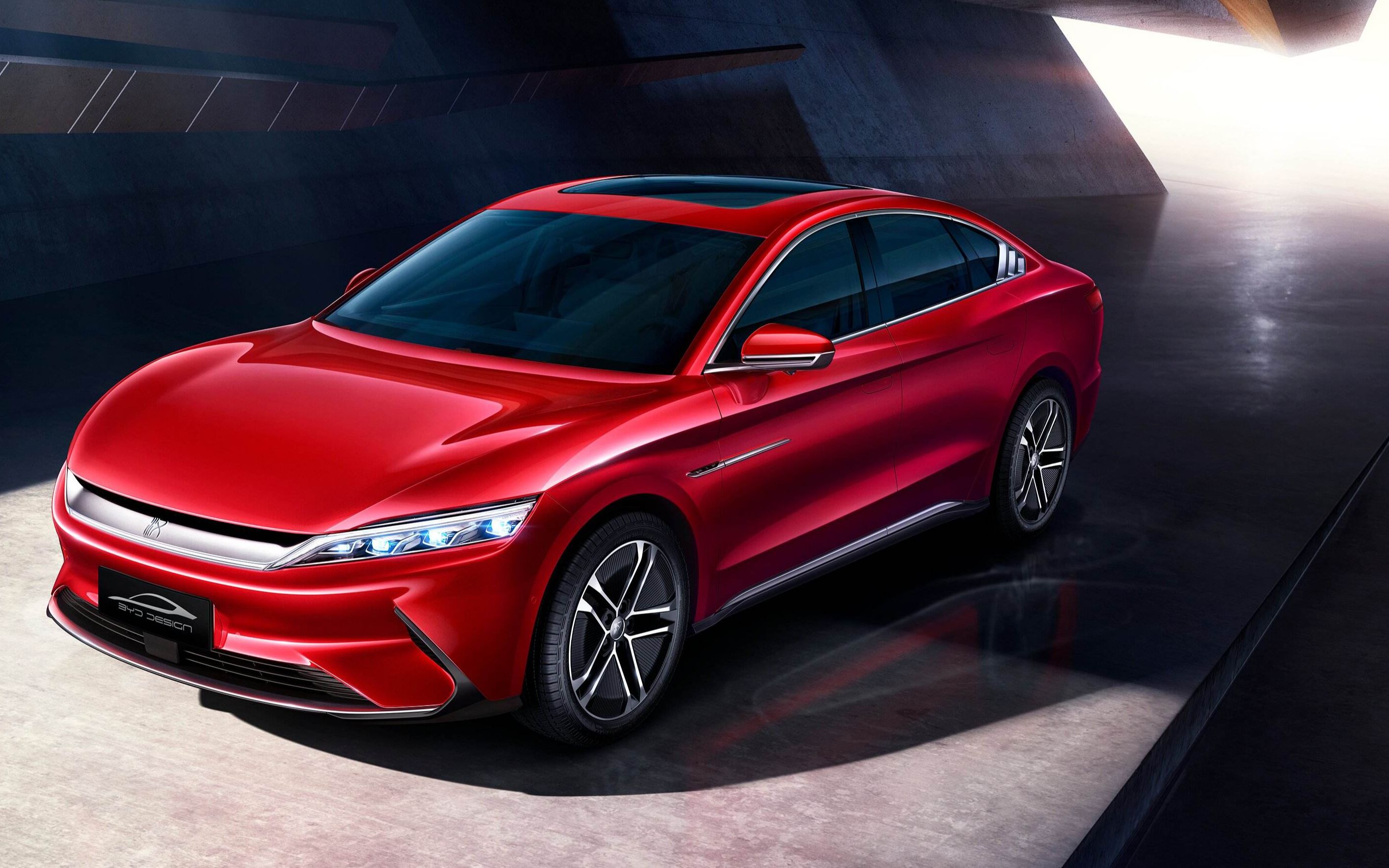 装了刀片电池到底有啥不一样?——体验比亚迪汉ev